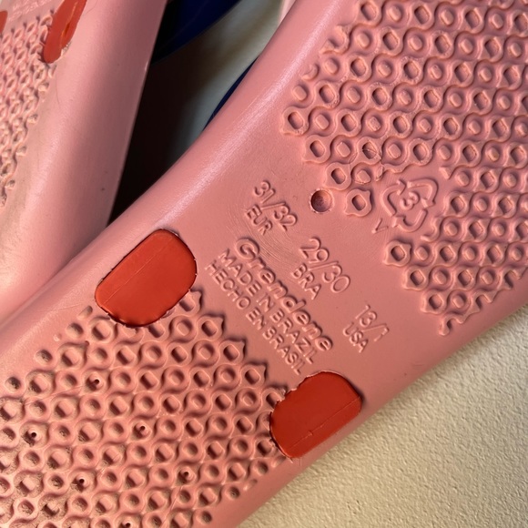 Girls Hello Kitty Flip Flops | Size 13/1 - Picture 4 of 5